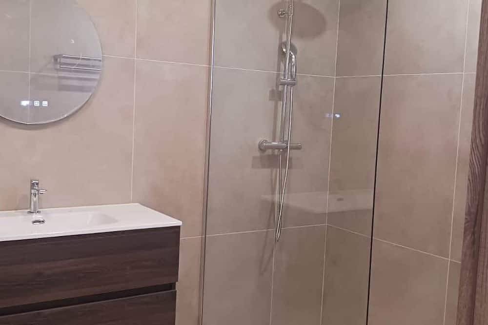 Maison Ezilia - Exceptional villa with a private pool – Mountain views, near-- - in Alata (Corsica), Ajaccio e dintorni