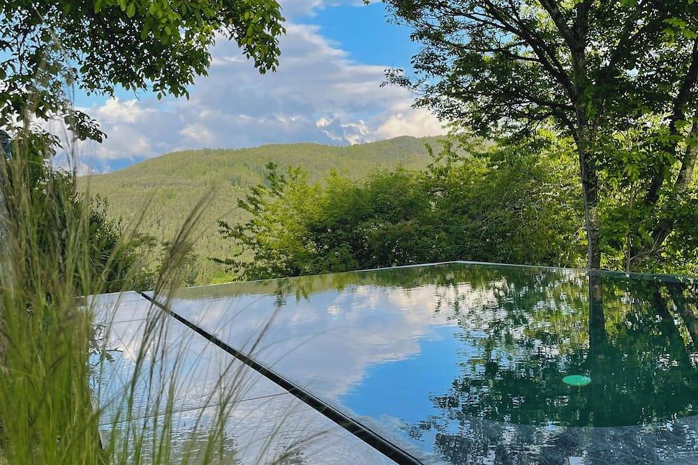 Ganze Wohnung, Idyllisches Apartment am Ritten – Ruhe, Natur & Dolomitenblick. Mobilcard inkl. in Oberbozen, Ritten