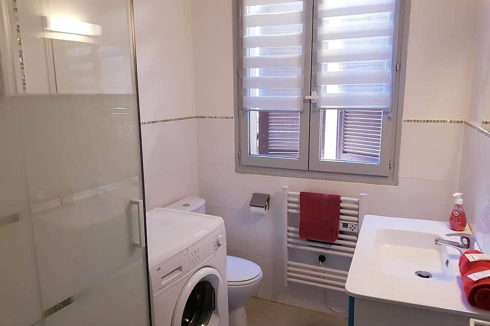 Geheel appartement, Apartment T2 Centre historique Wifi Climatisation - L'Annexe d'Alèzen in Salon-de-Provence, Aix-en-Provence en omgeving