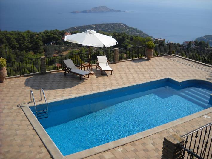 Villa mit pool für 7 Personen, mit Meerblick und Balkon/Terrasse sowie Whirlpool und Garten in Griechenland