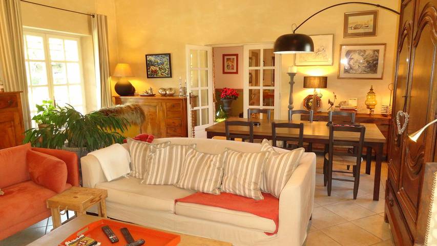 Gîte pour 10 personnes, avec jardin et terrasse à Gordes - 3