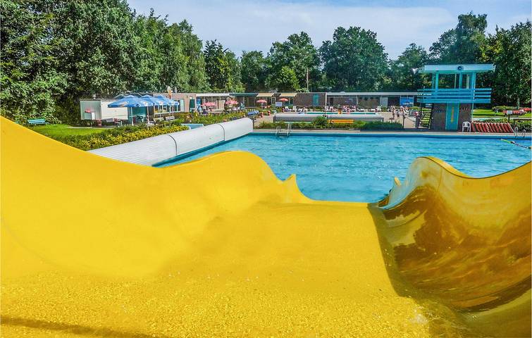 Bungalow für 6 Personen, mit Garten und Ausblick sowie Terrasse, kinderfreundlich in Friesland - 4