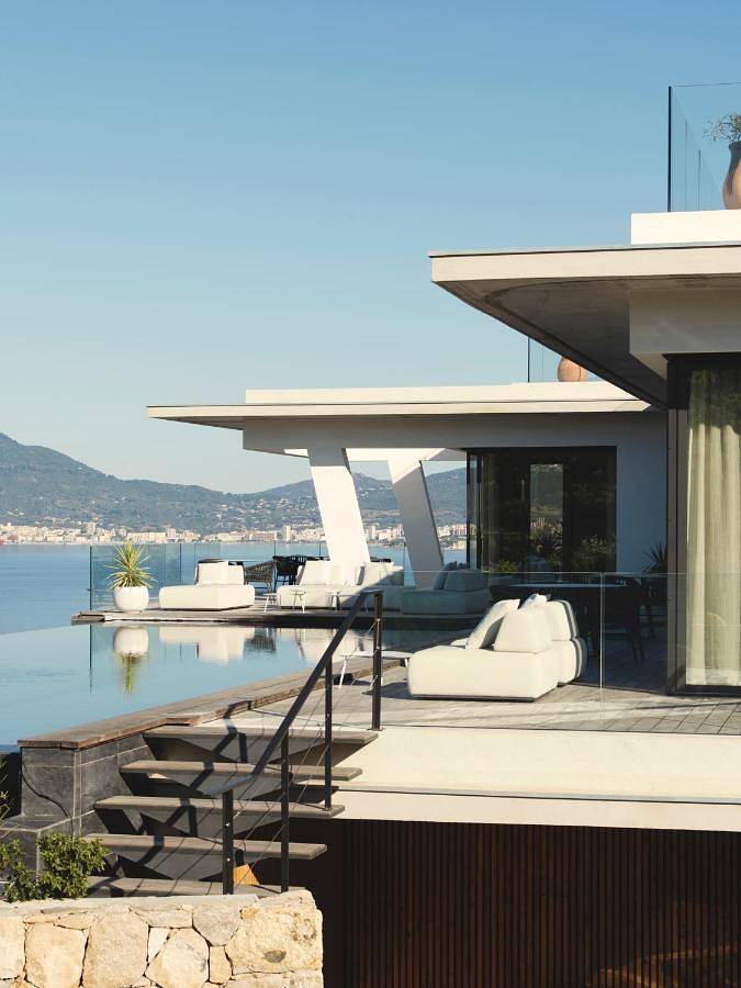 Hôtel pour 2 personnes, avec Balcon et Jacuzzi ainsi que Terrasse et Jardin dans Porticcio