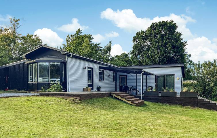 Ferienhaus für 6 Personen, mit Terrasse und Garten in Mesinge