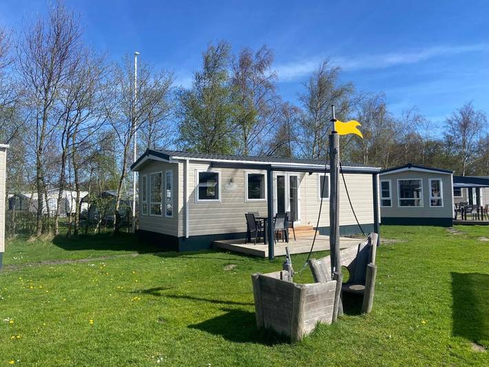 Camping für 4 Personen, mit Whirlpool und Terrasse sowie Sauna in Burgh-Haamstede
