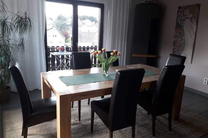 Ferienwohnung für 3 Personen, mit Balkon und Garten - 1