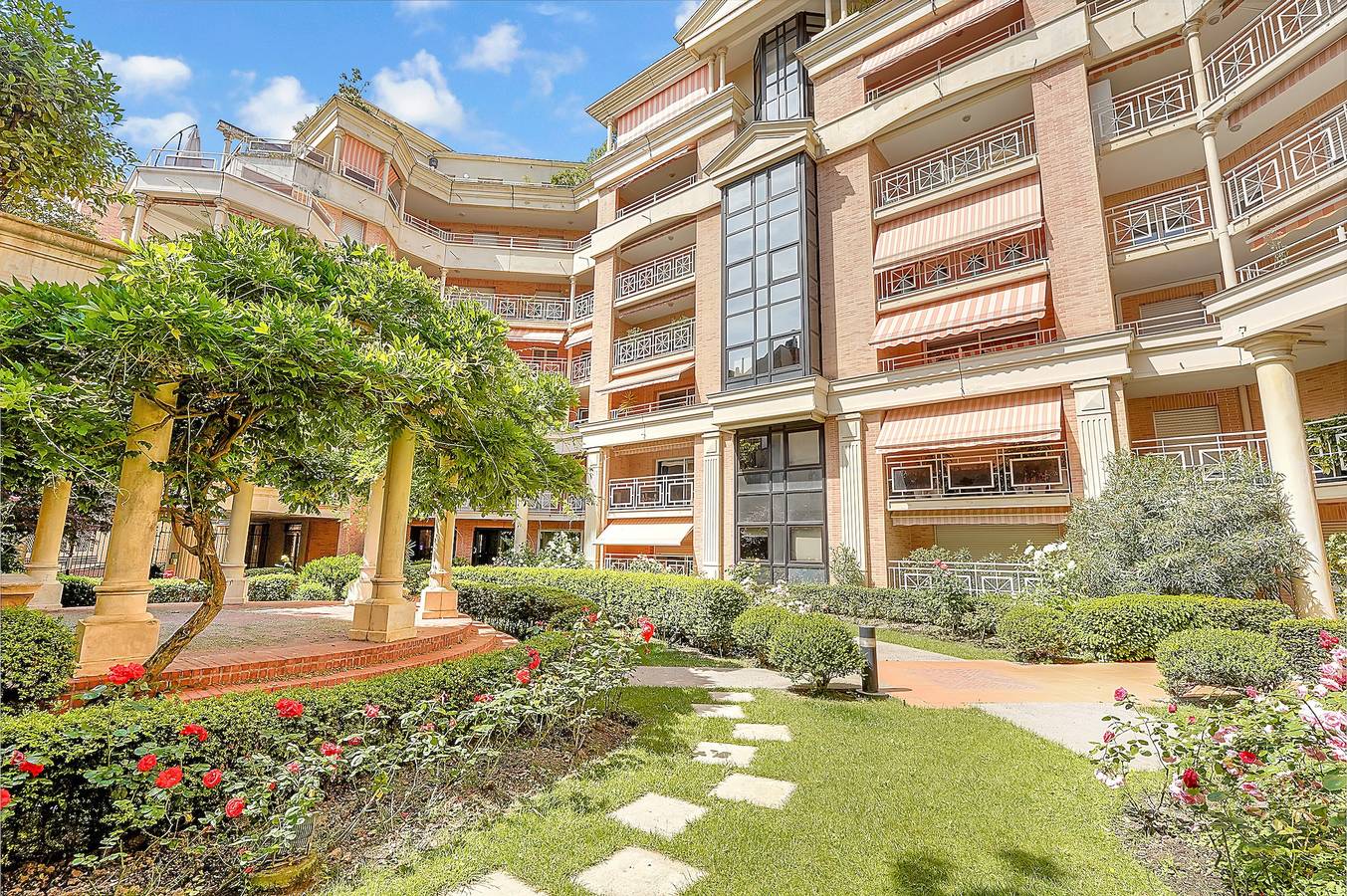 Entire apartment, Les Jardins De L'Olympe - Appartement lumineux de 137m2 in Toulouse, Toulouse region