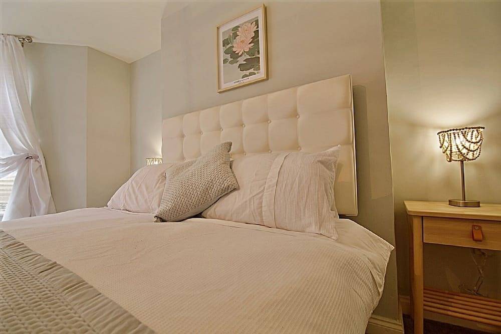 Apartment for 6 People in Morecambe, Lancashire