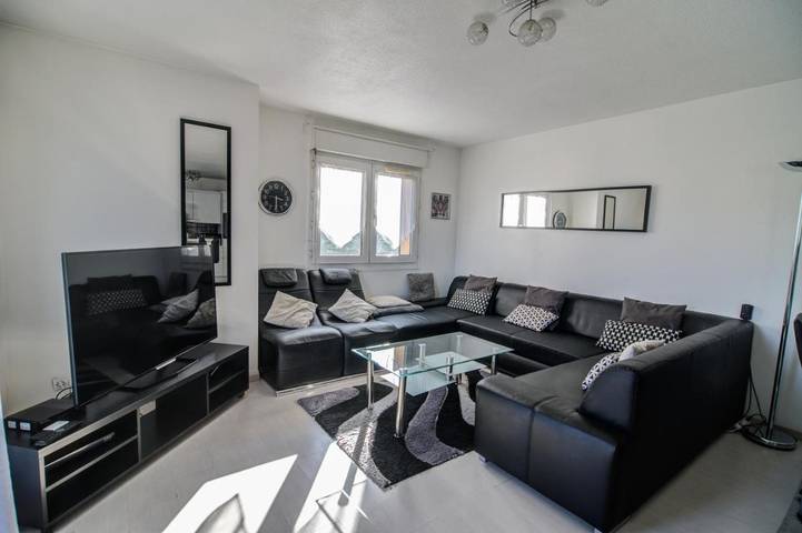 Gîte pour 6 personnes, avec terrasse et vue, animaux acceptés à Étrembières - 2