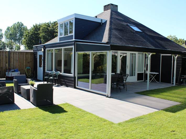 Ferienhaus für 6 Personen, mit Garten und Pool