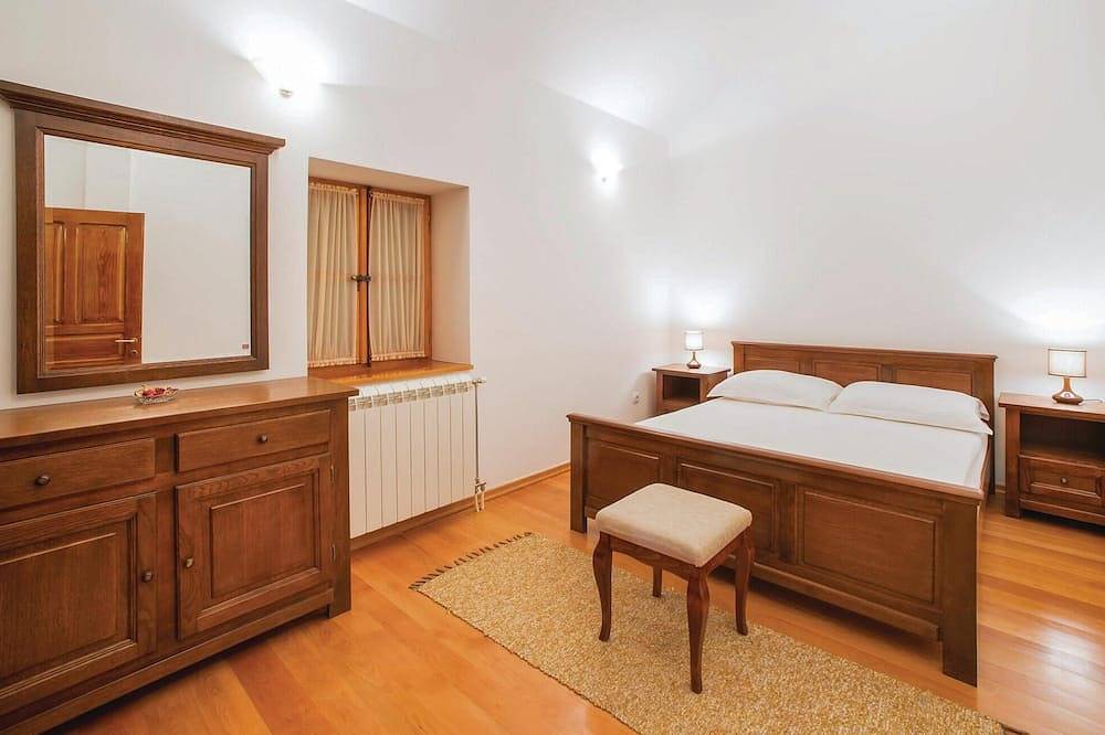 Awesome home in Tivat in Bay of Kotor
