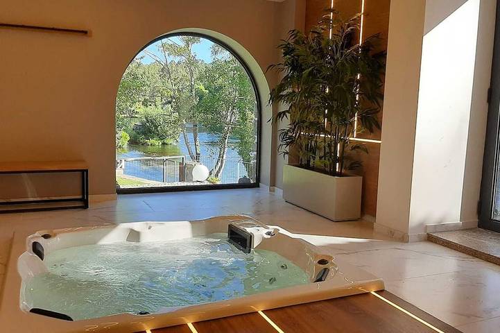 Apartamento de vacaciones para 8 personas, con jardín y balcón además de jacuzzi y sauna - 1
