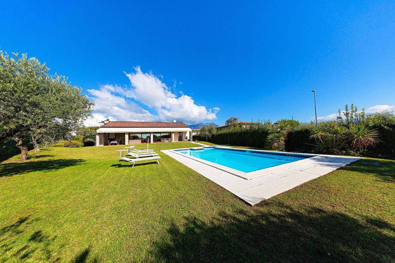 Villa Elisabetta in San Felice del Benaco, Prealpi Gardesane