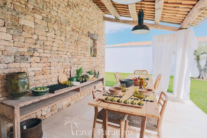 Location de vacances pour 10 personnes, avec jardin et terrasse à Saint-Clément-des-Baleines - 2