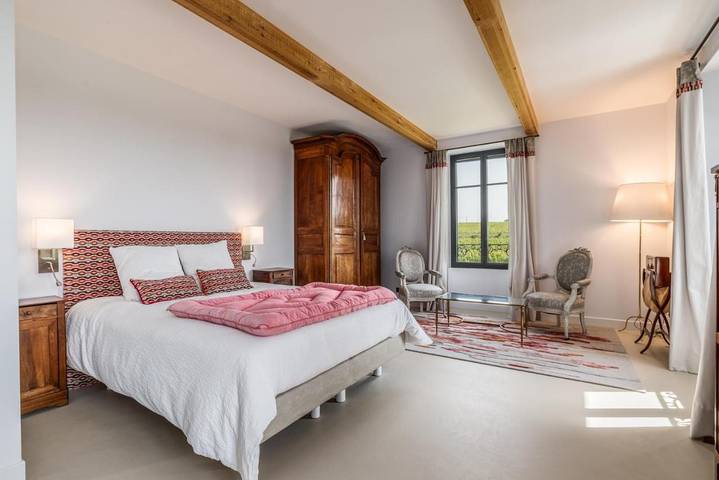 Location de vacances pour 2 personnes, avec piscine et terrasse ainsi que jardin et vue à Toulenne - 3