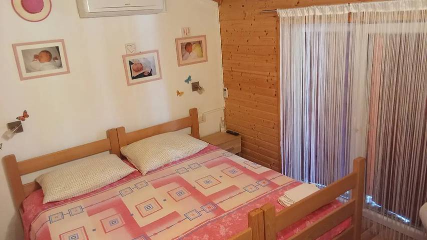 Ferienwohnung für 2 Personen, mit Terrasse und Whirlpool