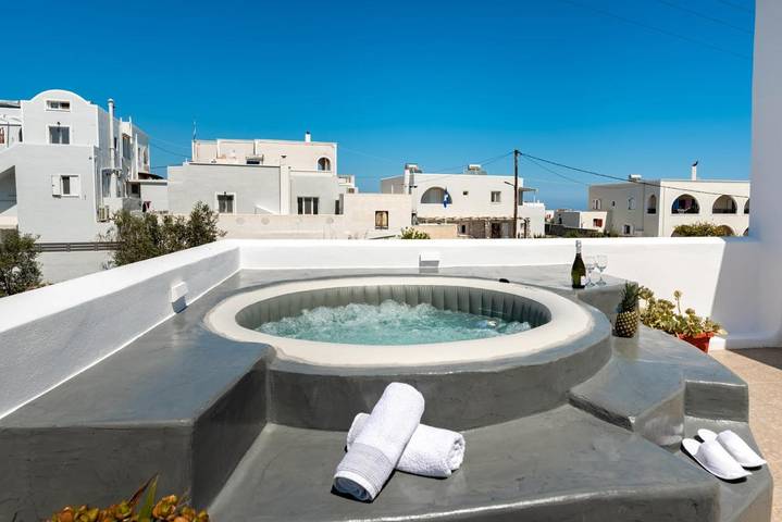 Location de vacances pour 4 personnes, avec balcon et jacuzzi à Karterados - 3