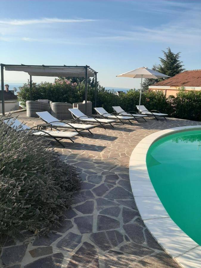 Chambre d’hôte pour 2 personnes, avec jardin ainsi que piscine et vue dans Grad Opatija - 2