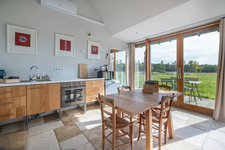 Location de vacances pour 2 personnes, avec terrasse, adapté aux familles à Ambillou