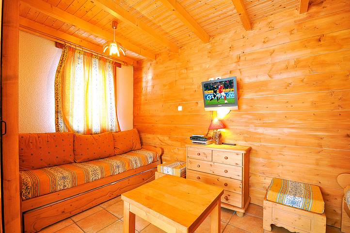 Chalet pour 8 personnes, avec terrasse, animaux acceptés à Bourg-Saint-Maurice - 2