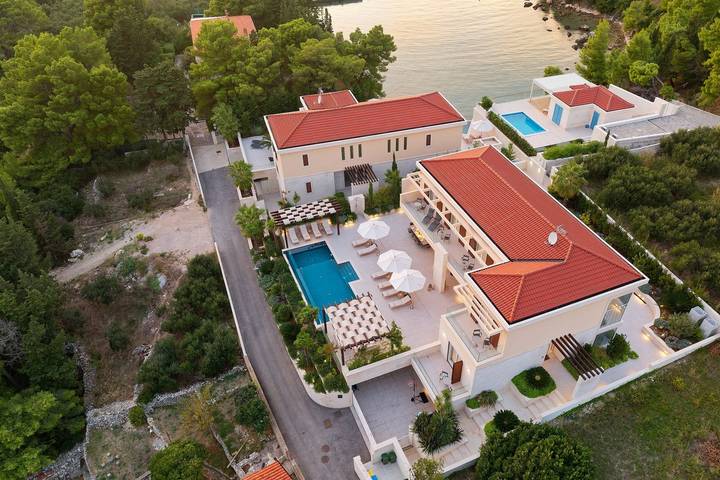 Villa mit pool für 10 Personen, mit Pool und Meerblick sowie Sauna und Garten auf Hvar - 2