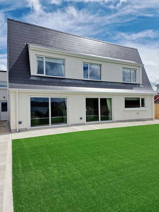 Holiday rental for 10 people, with Terrace and Garden as well as Lake view and View in Buncrana