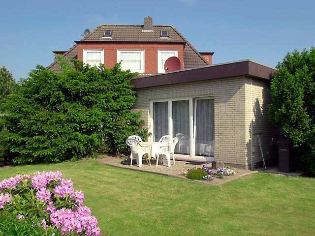 Ferienhaus für 2 Personen, mit Terrasse und Ausblick sowie Garten in Neuharlingersiel
