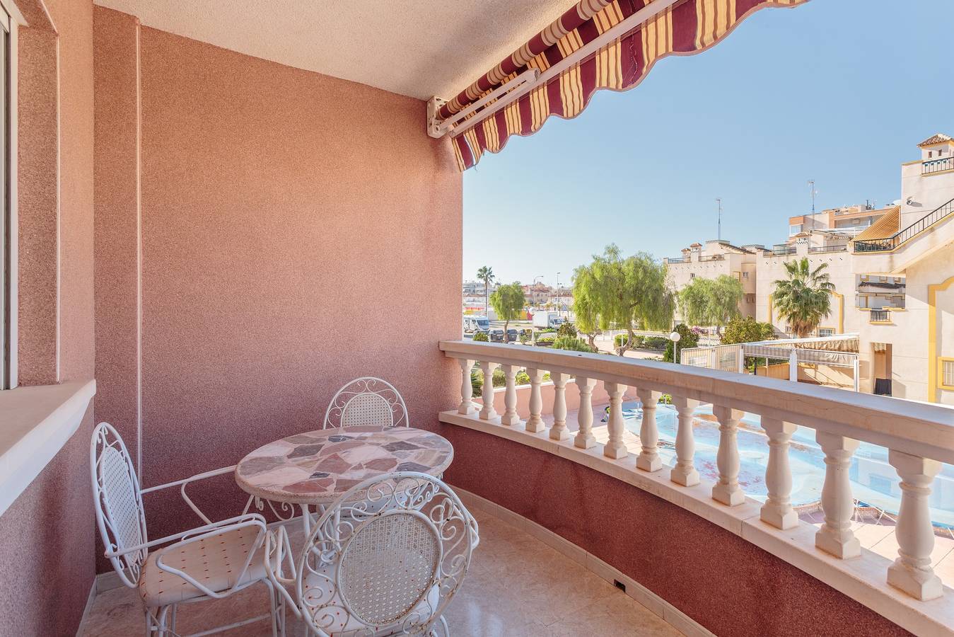 Ganze Wohnung, Ferienwohnung 'Apartamento Salamanca 4' mit Gemeinschaftspool, Wi-Fi und Klimaanlage in Santa Pola, Costa Blanca