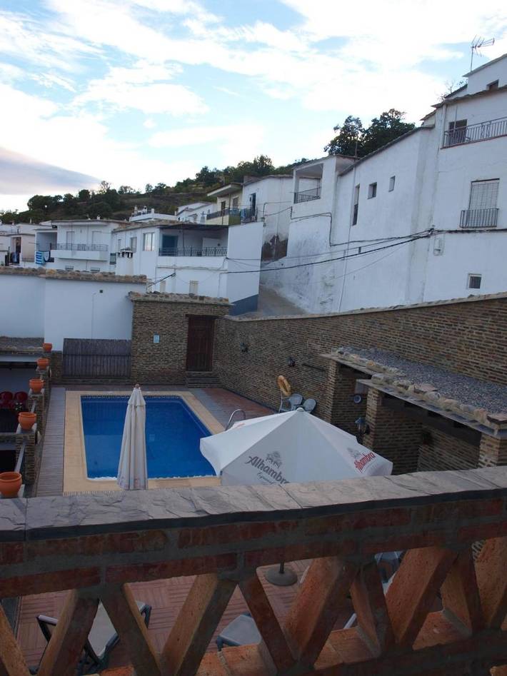 Casa rural para 4 personas, con Terraza además de Piscina y Vistas en Yegen