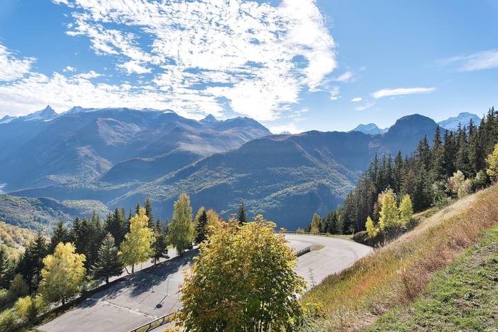 Estudio entero, Estudio 'Pathabac' con vistas a la montaña y balcón in Auris, Parque Nacional de los Ecrins