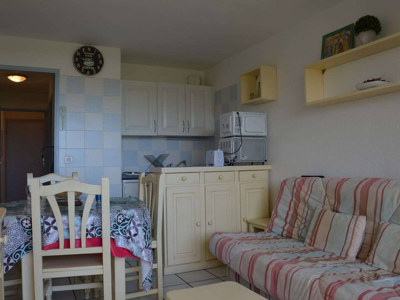 Appartement entier, Appartement T2 bord de mer avec piscine, parking, Saint-Cyprien Plage in Saint-Cyprien, Côte d'Améthyste