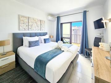 Apartamento De Férias para 4 Pessoas em Praia da Rocha, Portimão, Foto 1