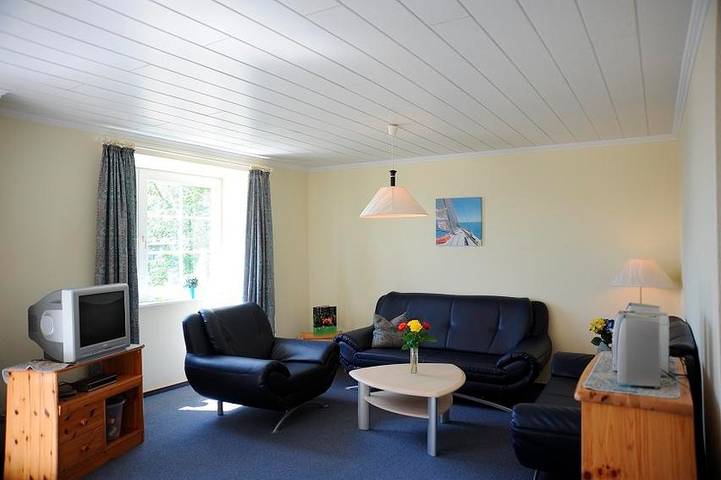 Ferienwohnung für 5 Personen, mit Sauna und Balkon sowie Pool in Todendorf auf Fehmarn - 2