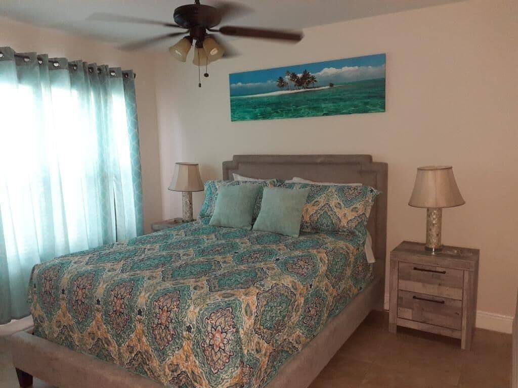 This one has it All! 2 bed/2 bath townhouse in Kissimmee, Osceola County
