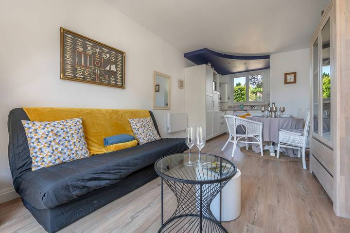 Gîte pour 4 personnes, avec terrasse et jardin dans Port de Gourmalon - 4