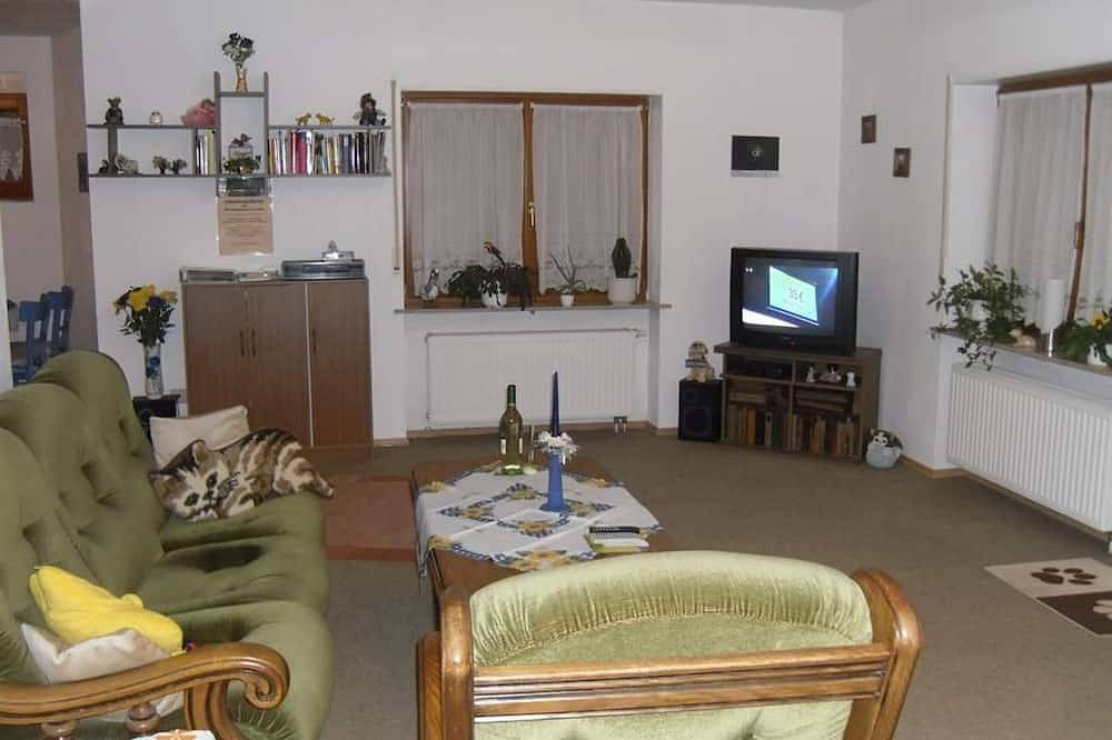 Ganze Wohnung, Ferienwohnung Haus Maggie - 5-Bettwohnung 60m² in Gleiszellen-Gleishorbach, Südliche Weinstraße