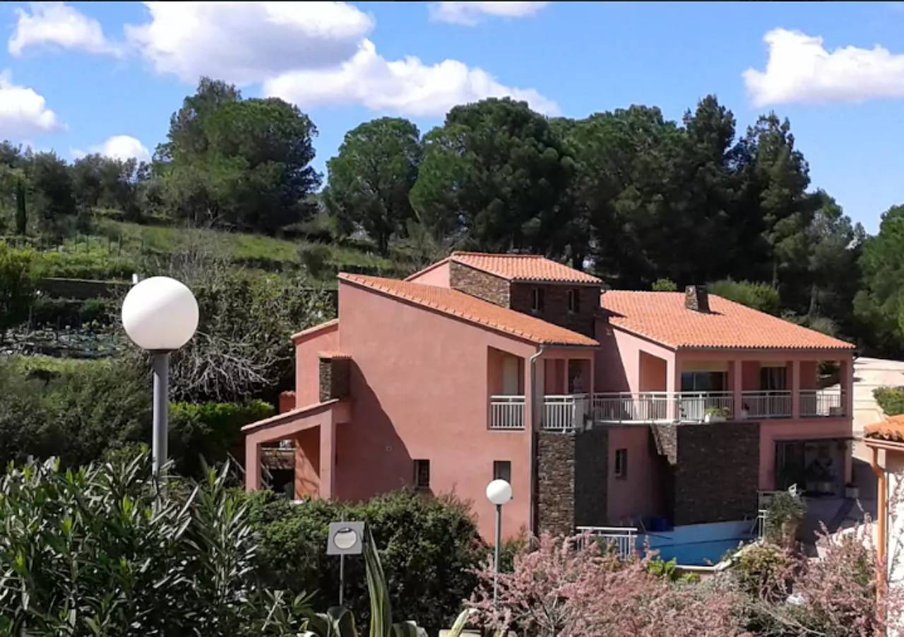 Gehele studio, Charmante studio met zeezicht in Collioure in La Côte Vermeille, Collioure