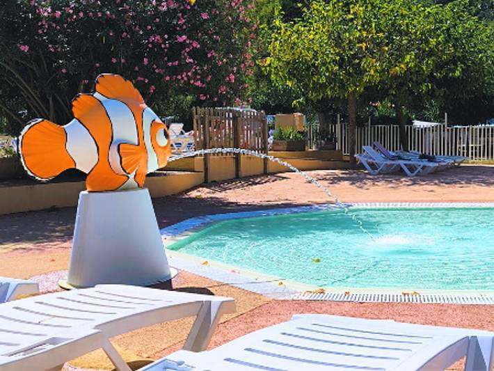 Camping pour 3 personnes, avec Terrasse et Bassin pour enfant