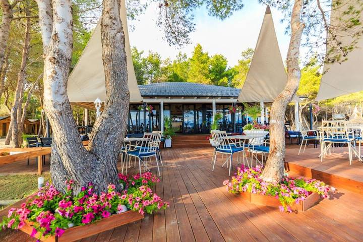 Resort per 4 persone, con Giardino in Albania