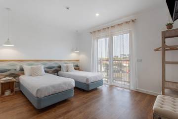 Villa for 2 People in Famalicão, Leiria District, Photo 1
