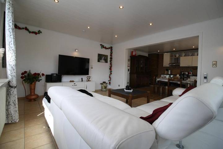 Ferienwohnung für 6 Personen, mit Garten und Seeblick sowie Ausblick in Bremm - 3