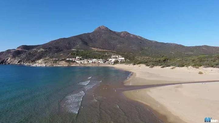 Casa vacanza per 10 persone, con Panorama a Fluminimaggiore