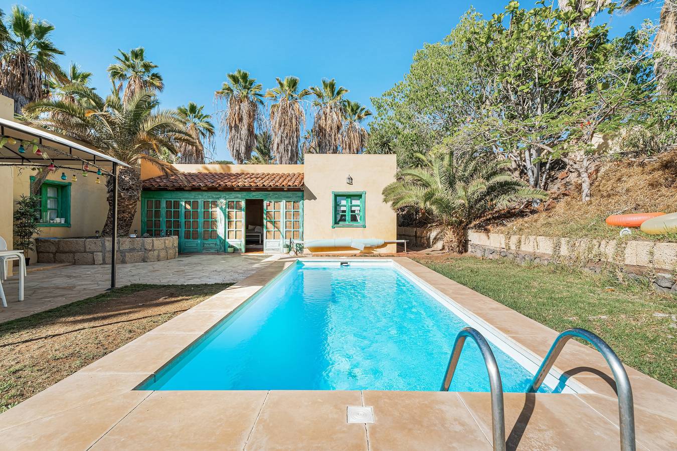 Appartement 'Villa Colliure' avec vue sur la mer, piscine privée et Wi-Fi in Adeje, Tenerife du Sud