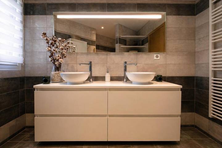 Location de vacances pour 4 personnes, avec vue et terrasse à Saint-Médard-d'Excideuil