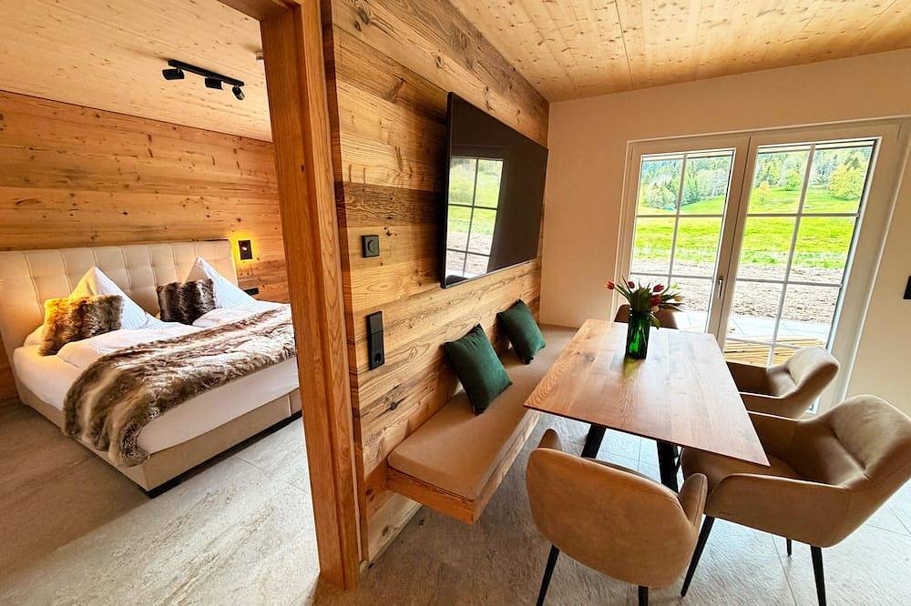 Ganze Wohnung, Forestum - Black Forest Luxury Apartments - Apartment Auerhahn mit Sauna in St. Blasien, Südschwarzwald