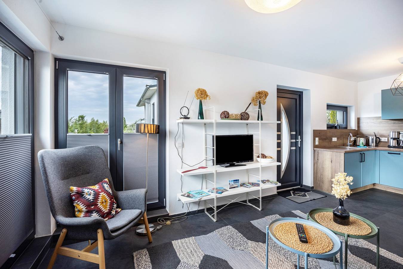 Ganze Wohnung, Ferienwohnung 'Sonnenwind Am Hainer See' mit Seeblick und Wi-Fi in Rötha, Hainer See