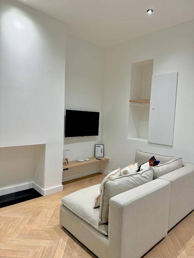 Appartement entier, One-Bedroom Apartment in Bergerac, Périgord Pourpre