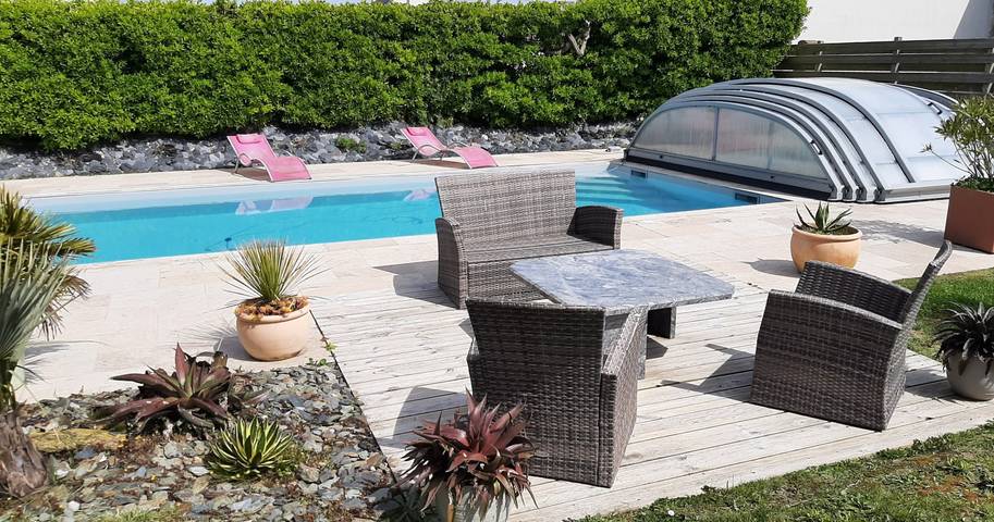 Gîte pour 6 personnes, avec piscine ainsi que terrasse et jardin, animaux acceptés - 1