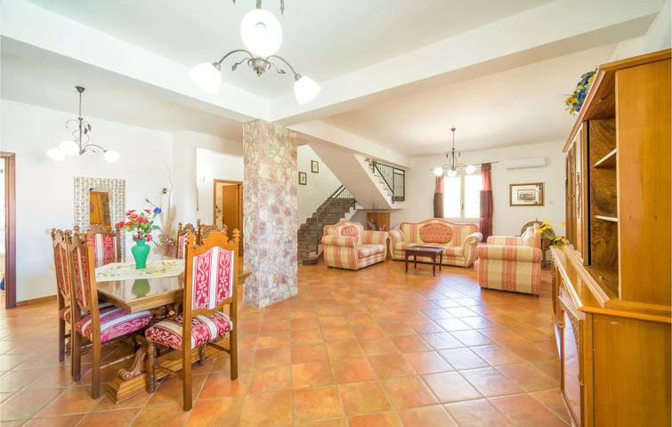 Poolside Terrace with AC: 2km to Beach in Trabia, Palermo Province