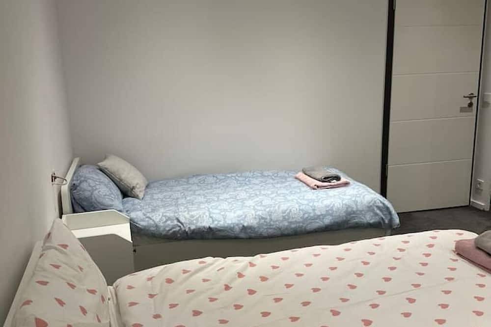 Fee Penthouse Berlin Buckow in Buckow, Berlin